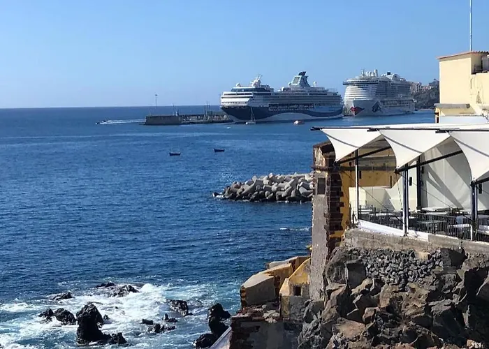 Old Town Penthouse - Barreirinha * Funchal (Madeira)